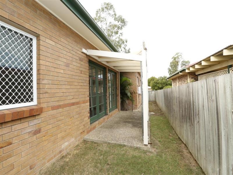 1 Lakewood Court, Flinders View QLD 4305
