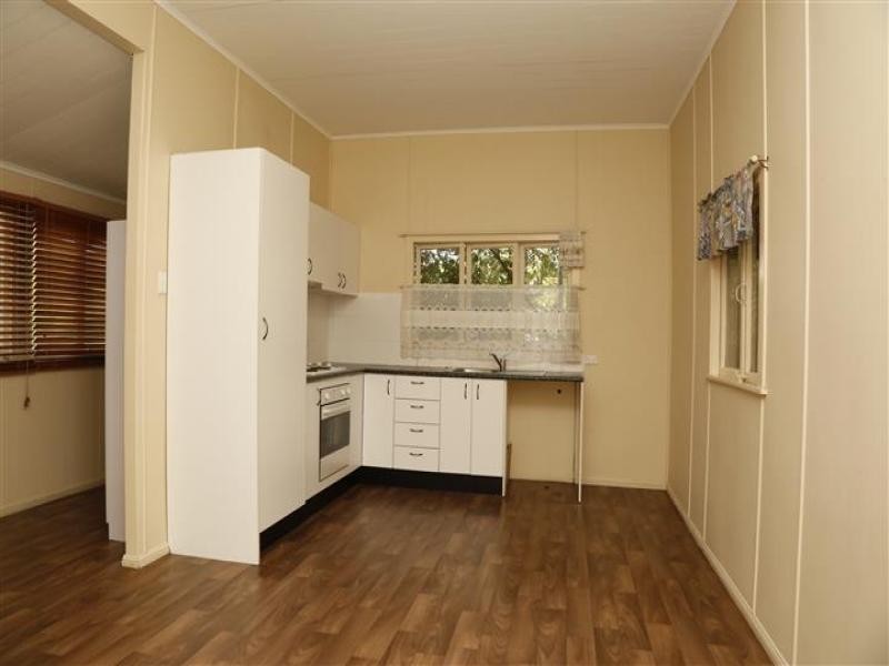 14 Darling Street, Ipswich QLD 4305