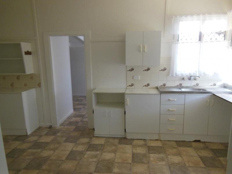 19 Chubb Street, One Mile QLD 4305