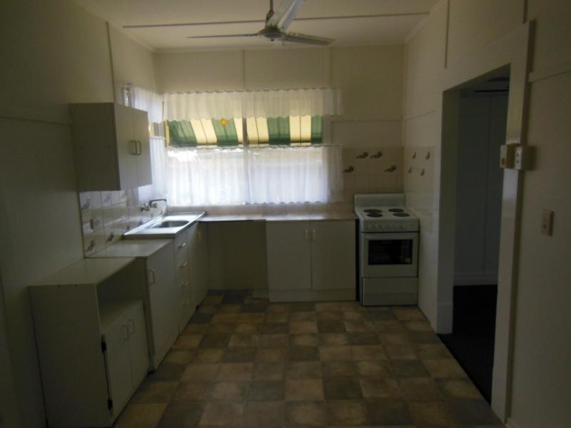 19 Chubb Street, One Mile QLD 4305