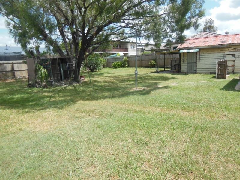 19 Chubb Street, One Mile QLD 4305