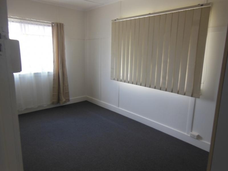 19 Chubb Street, One Mile QLD 4305