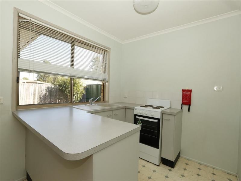 8a McGreavy Street, One Mile QLD 4305