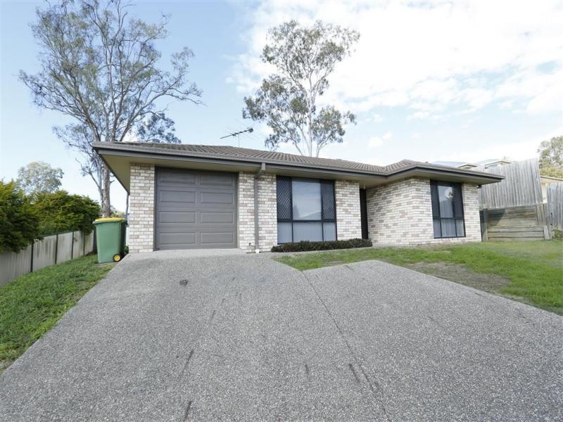 8b Phoenix Court, Churchill QLD 4305