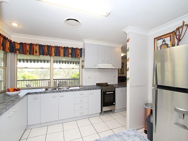 168 Blackwall Road, Chuwar QLD 4306