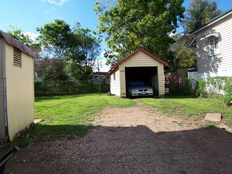 84 Thorn Street, Ipswich QLD 4305