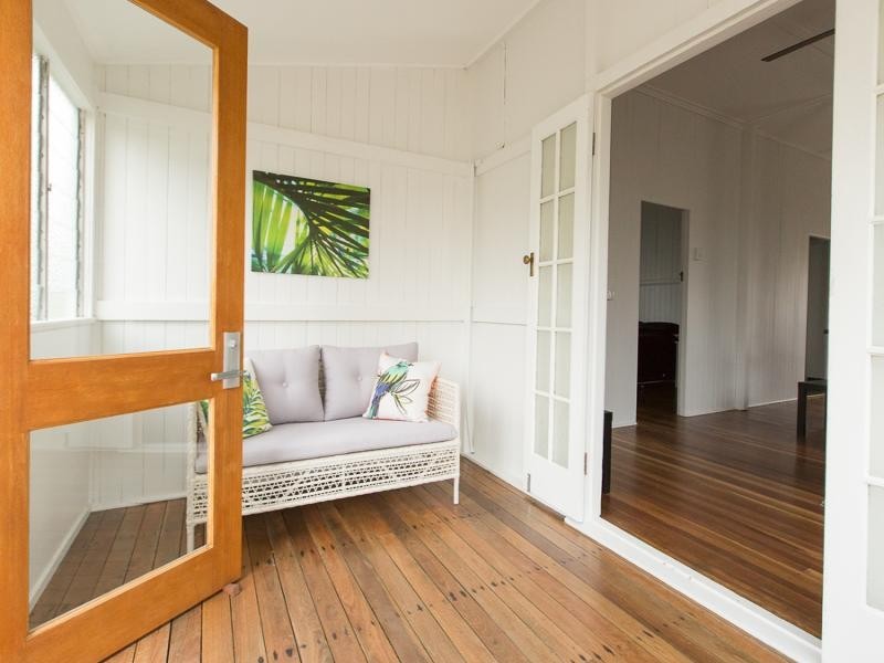 14 Edward Street, One Mile QLD 4305