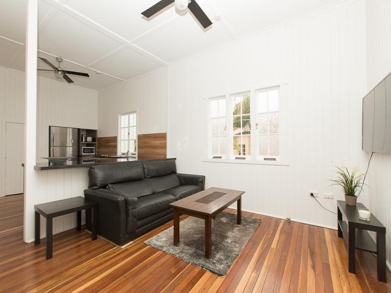 14 Edward Street, One Mile QLD 4305