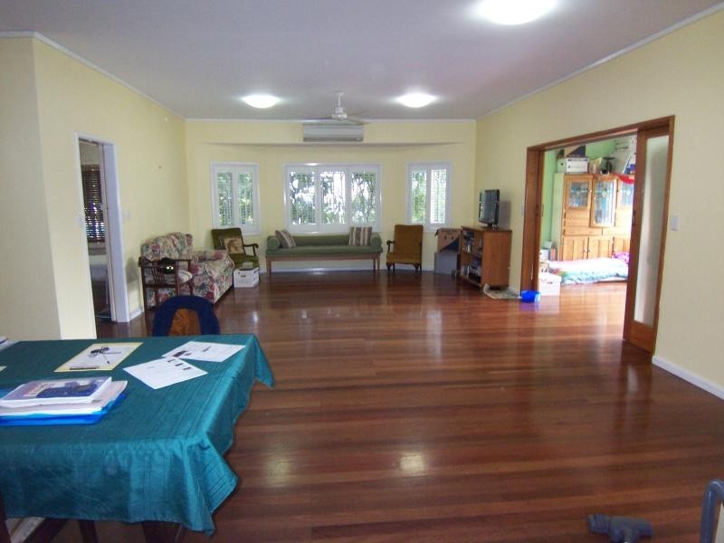 45 Salisbury Rd, Ipswich QLD 4305