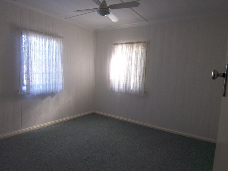 14 Warrell Street, West Ipswich QLD 4305