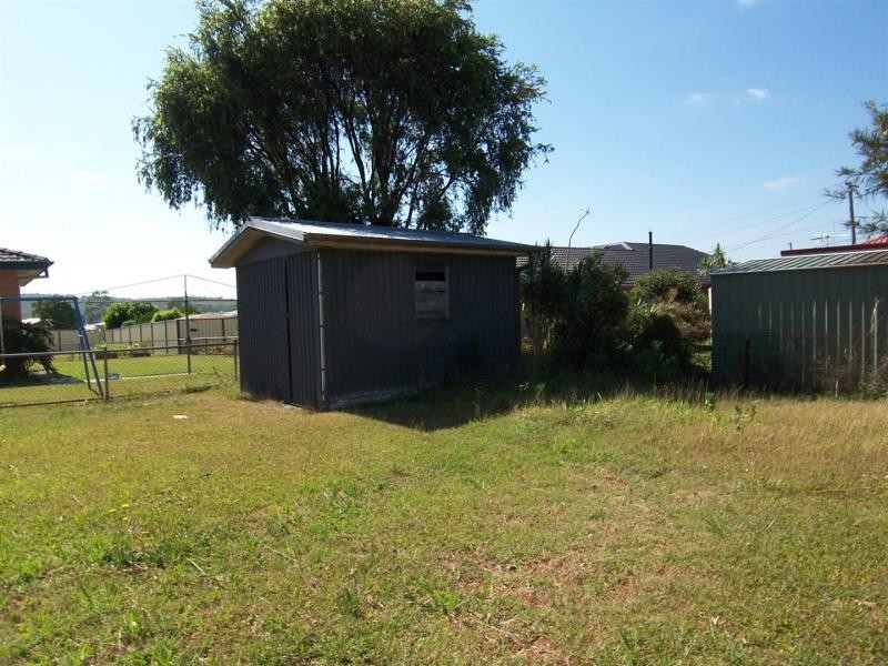 77 Robertson Road, Raceview QLD 4305
