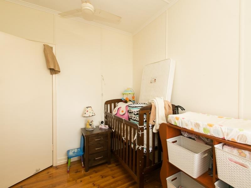 1a Sinclair Street, Newtown QLD 4305