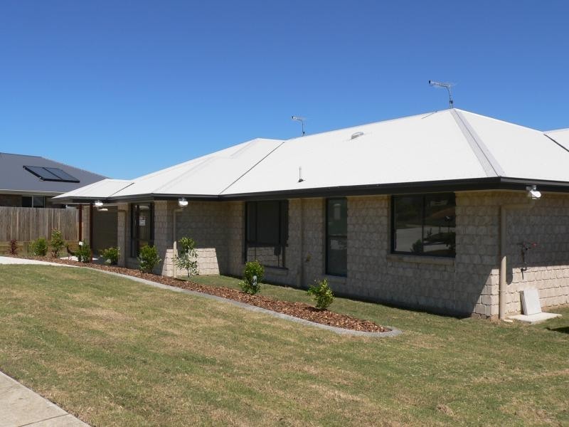 1/2 Claydon Place, Rosewood QLD 4340