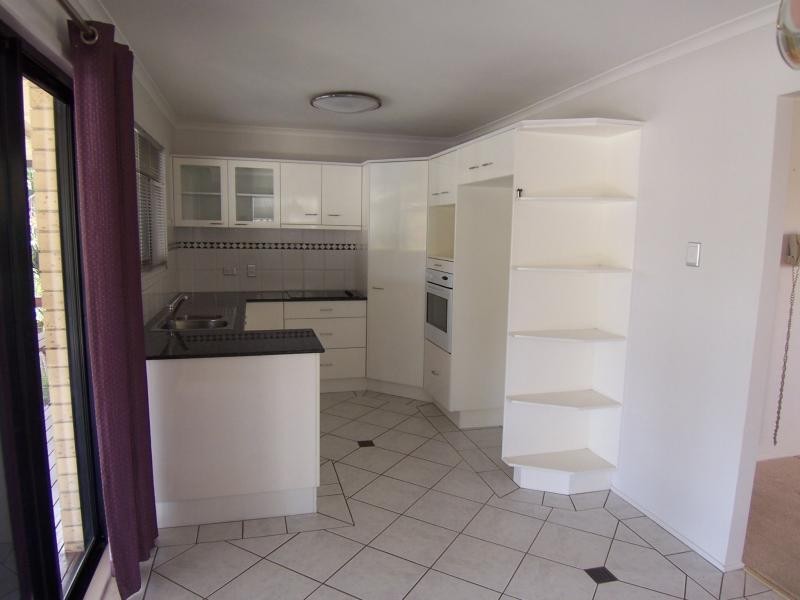 39 Thomas Street, Flinders View QLD 4305