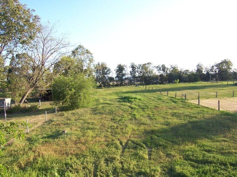 71 Gipps, Calvert QLD 4340