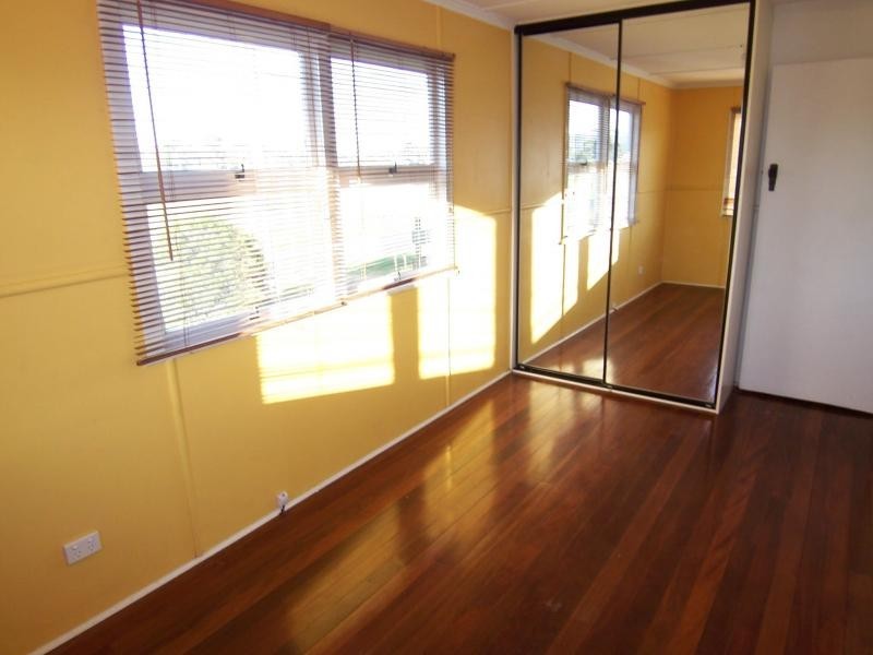 71 Gipps, Calvert QLD 4340