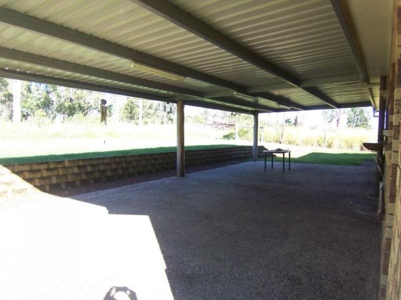 646 Karrabin Rosewood Rd, Walloon QLD 4306
