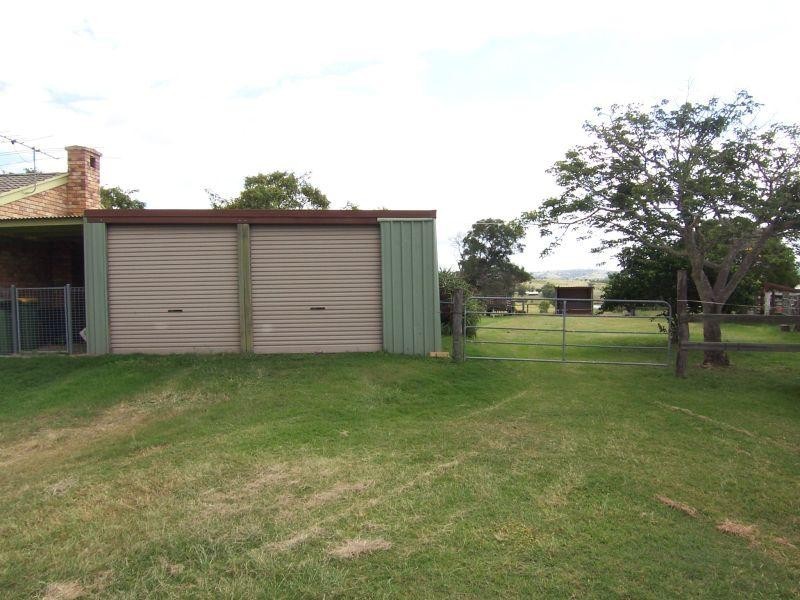 10 Linnings Rd, Haigslea QLD 4306