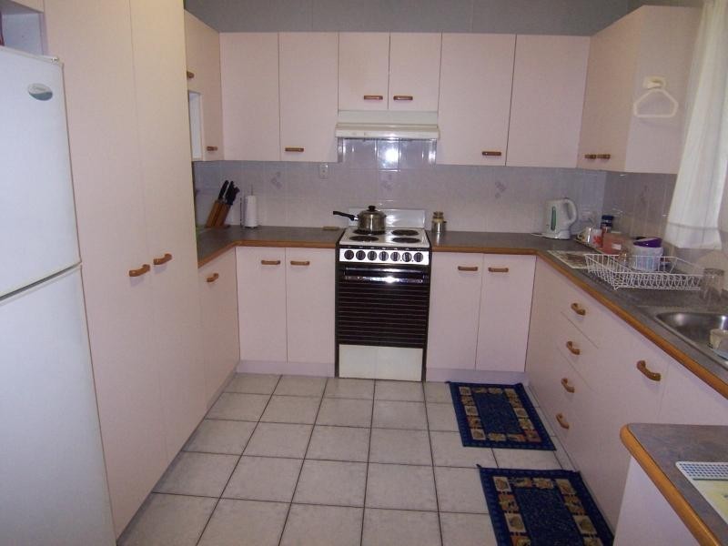 27 Bell Street, Walloon QLD 4306