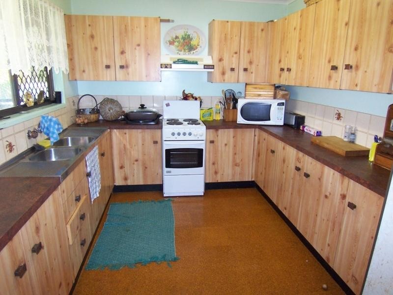 5 Banyula Road, Thagoona QLD 4306