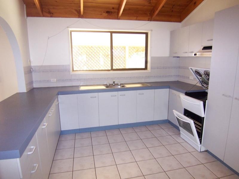 31 Rohl Rd, Walloon QLD 4306