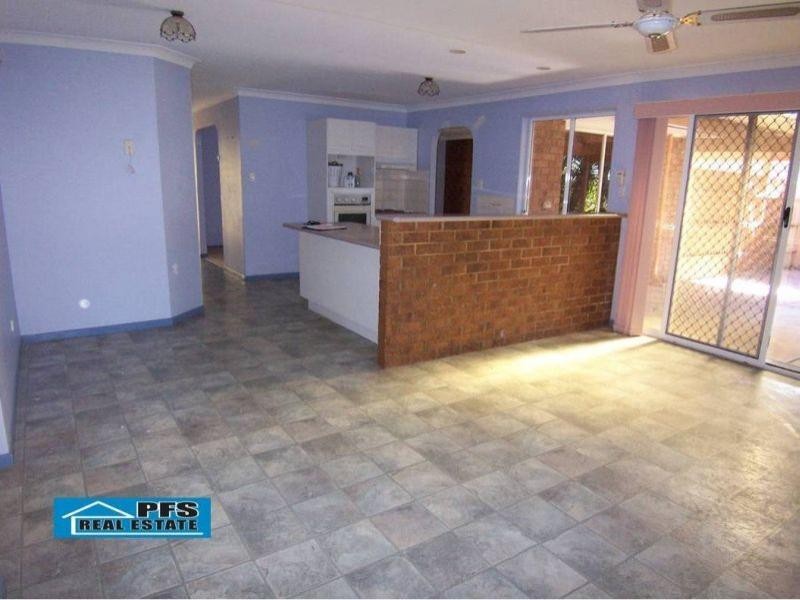 49 Flame Tree Court, Walloon QLD 4306