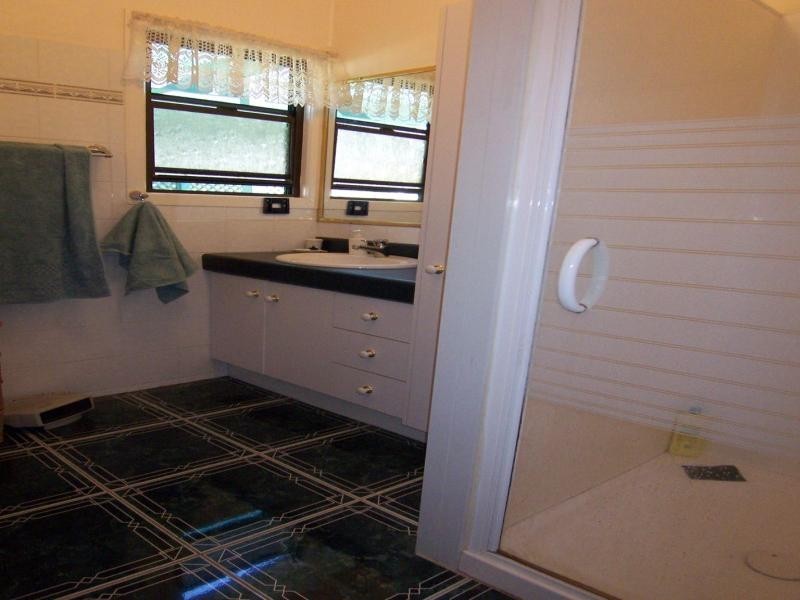 41 Amaroo Road, Thagoona QLD 4306