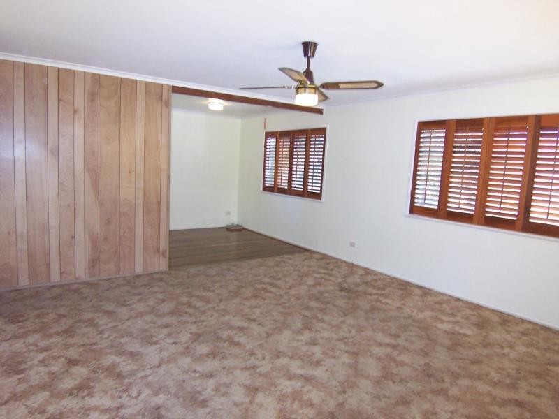 21 Amaroo Road, Thagoona QLD 4306