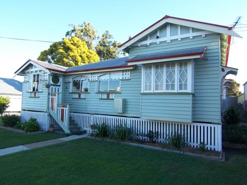 68 John St, Rosewood QLD 4340