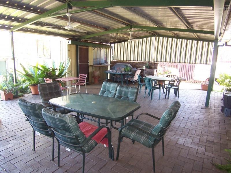 8 Farrell Drive, Walloon QLD 4306