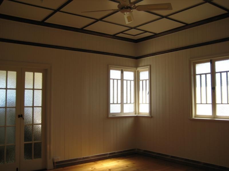 30 Daniel Street, Lowood QLD 4311