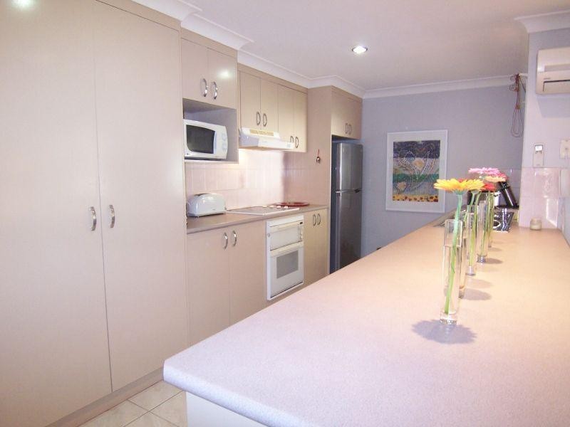 53 Flame Tree Court, Walloon QLD 4306