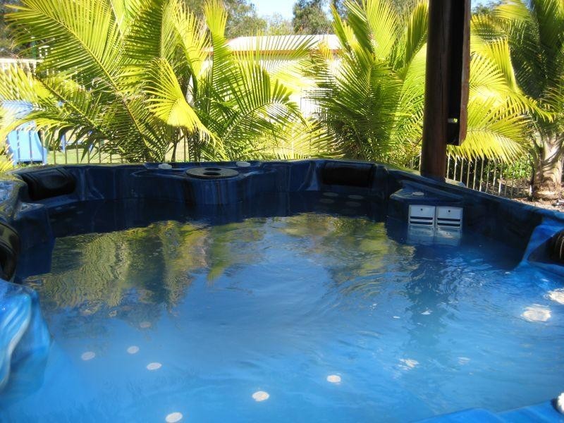 53 Flame Tree Court, Walloon QLD 4306