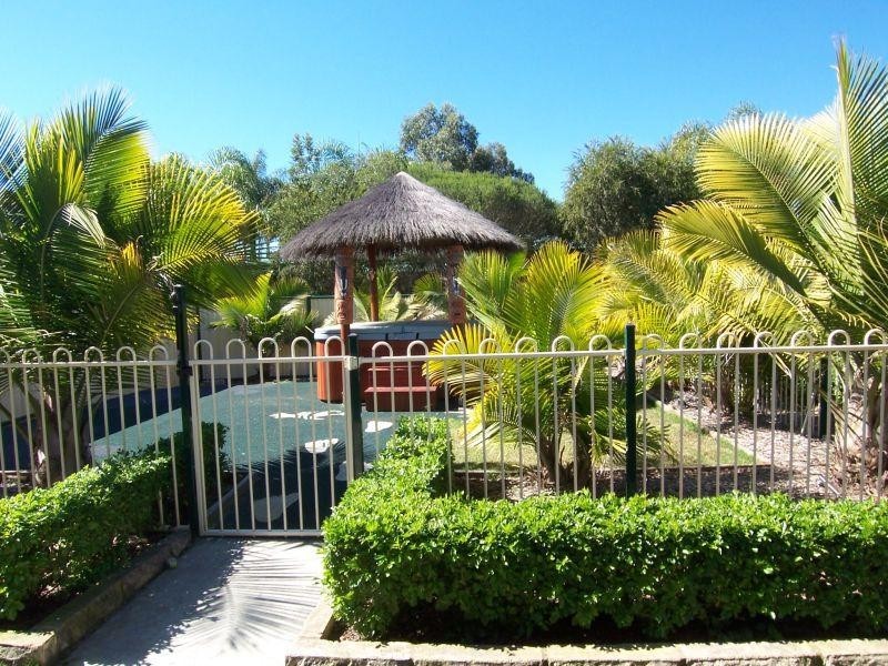 53 Flame Tree Court, Walloon QLD 4306