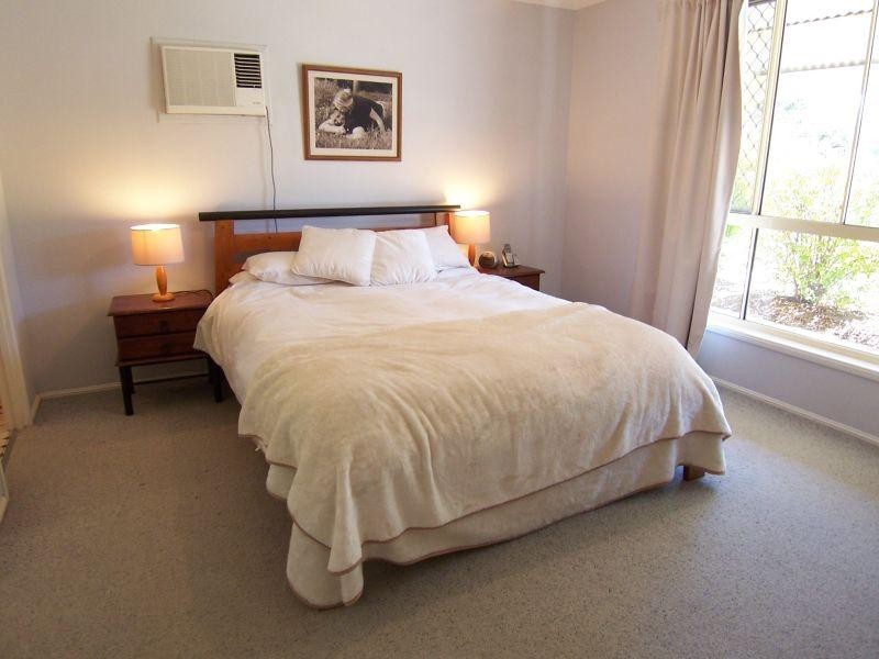 53 Flame Tree Court, Walloon QLD 4306