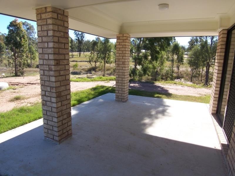 6 Appleby Cl, Kensington Grove QLD 4341