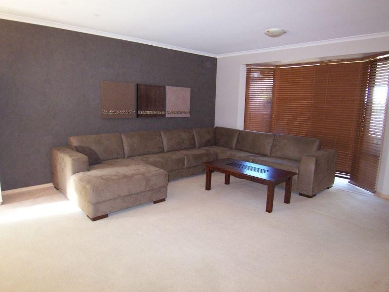 9 Ravenswood Lane, Springfield QLD 4300