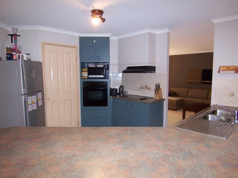 9 Ravenswood Lane, Springfield QLD 4300