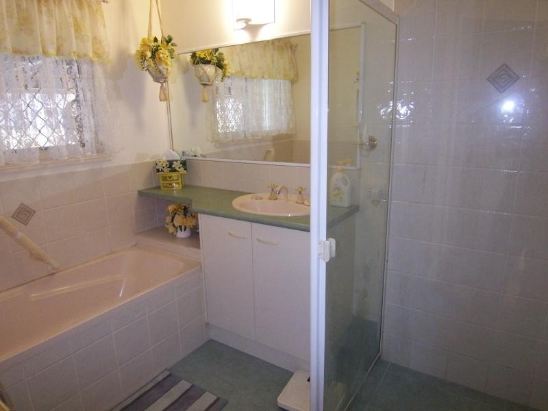 90 Rose Ave, Minden QLD 4311