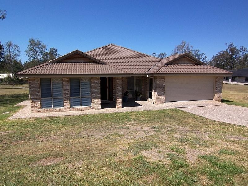 12 Glencoe Place, Thagoona QLD 4306