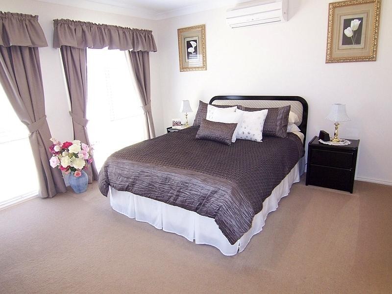 12 Glencoe Place, Thagoona QLD 4306