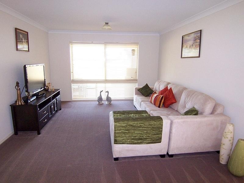 12 Glencoe Place, Thagoona QLD 4306