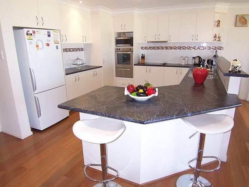 12 Glencoe Place, Thagoona QLD 4306