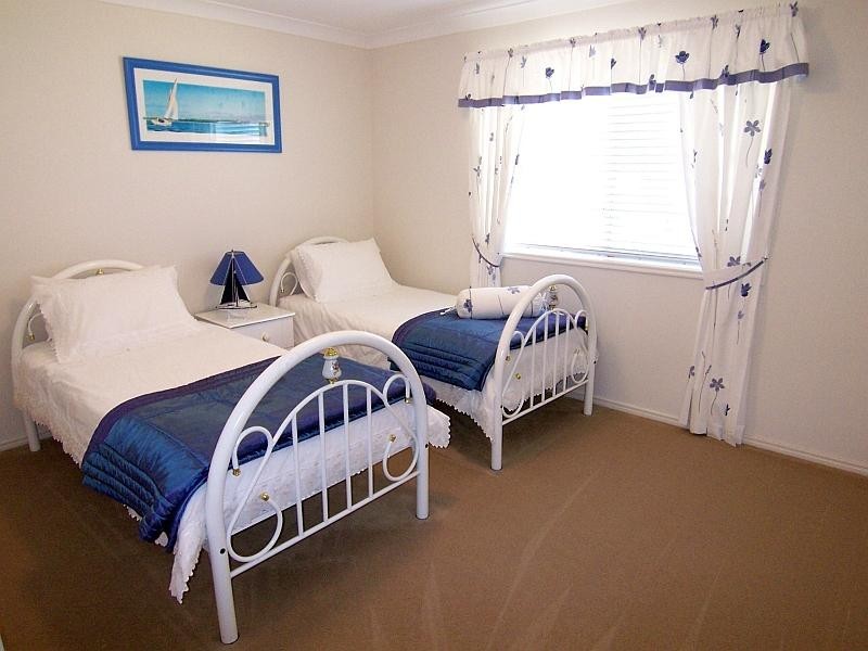 12 Glencoe Place, Thagoona QLD 4306