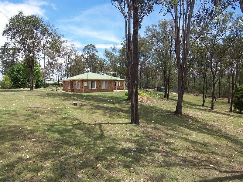 128 Harwoods Rd, Walloon QLD 4306