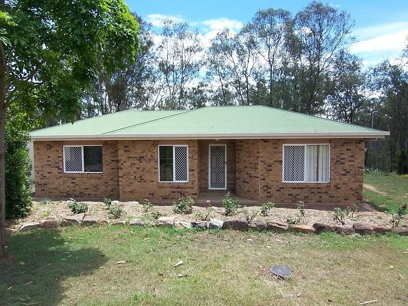 128 Harwoods Rd, Walloon QLD 4306