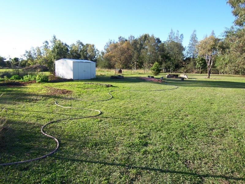 22 Adelong Ave, Thagoona QLD 4306