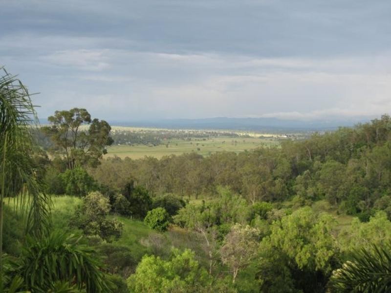 21 Anthony Court, Summerholm QLD 4341