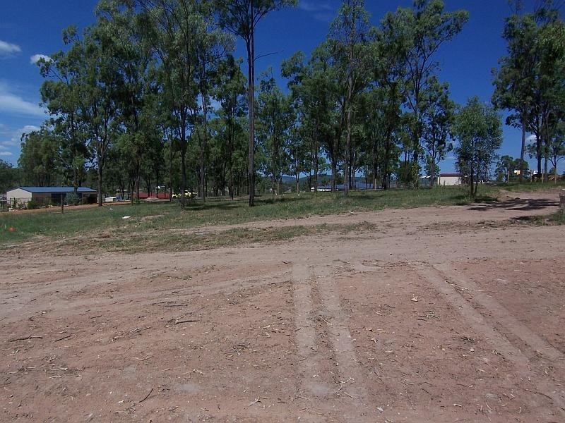 9 Thompson Ct, Kensington Grove QLD 4341