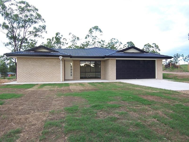 9 Thompson Ct, Kensington Grove QLD 4341